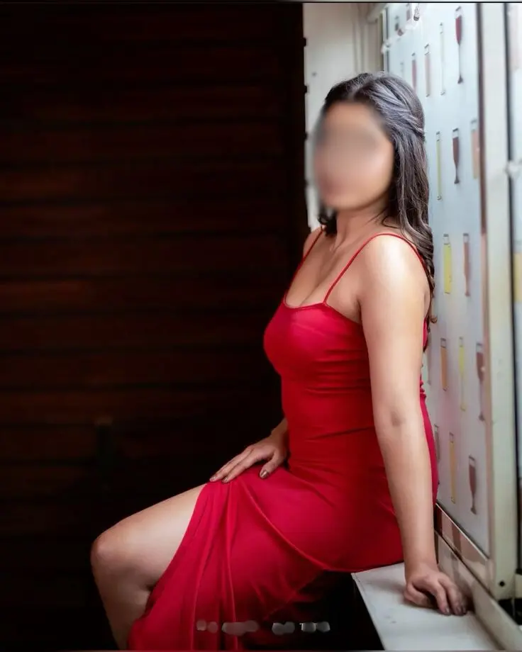 escort service in Saket